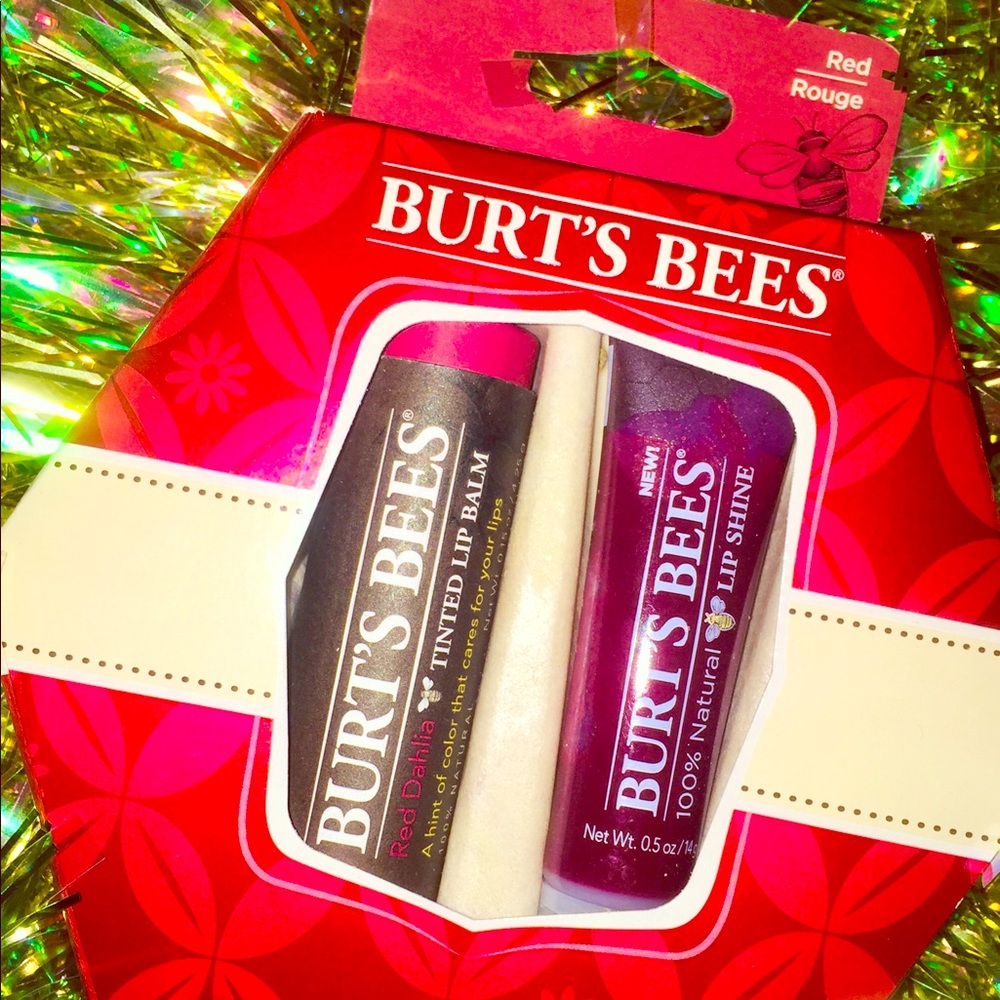 BURTS BEES🐝RED, 2 PIECE SET, TINT N’ LIP SHINE🐝